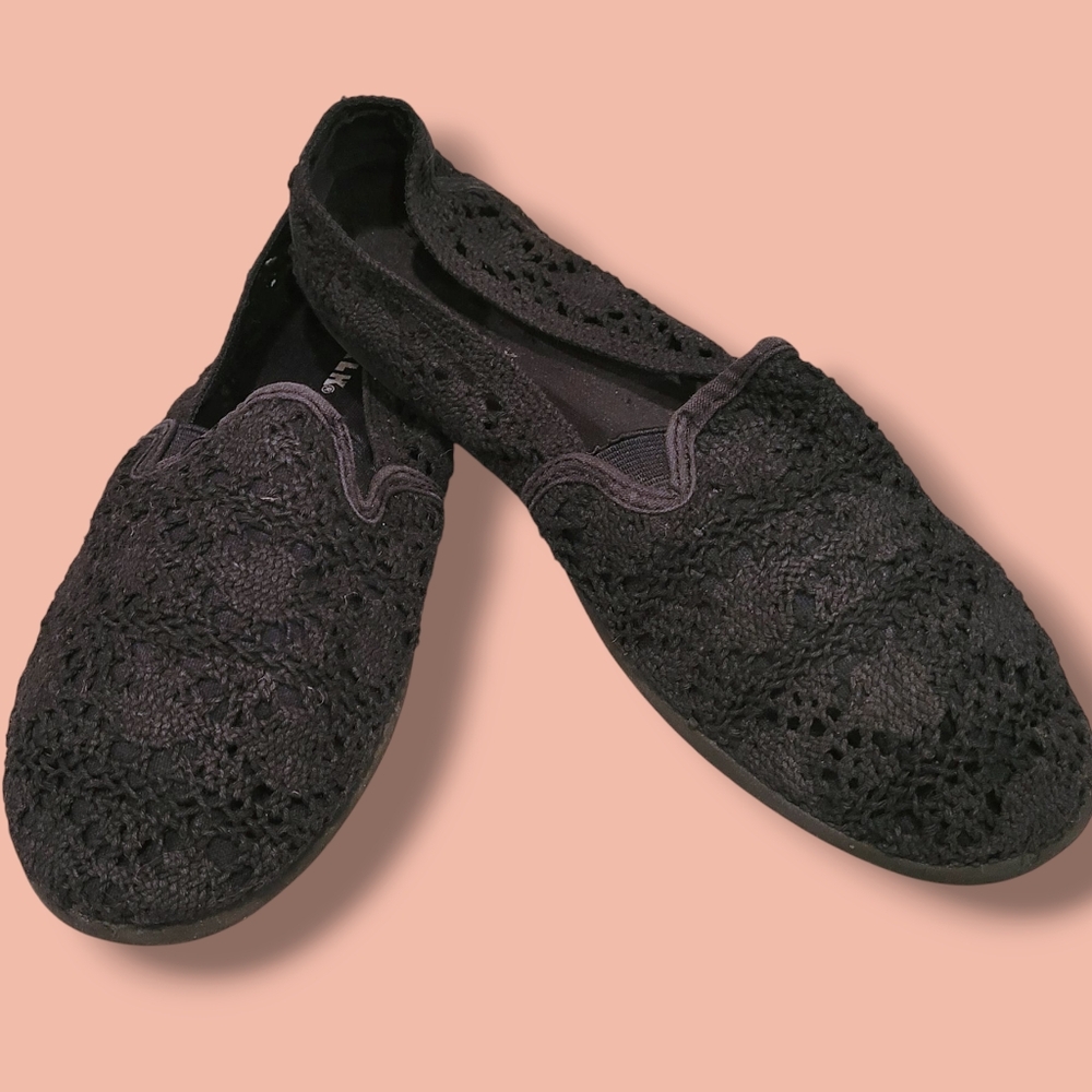 Airwalk Womens Size 11 Black Crochet Slip On Shoes